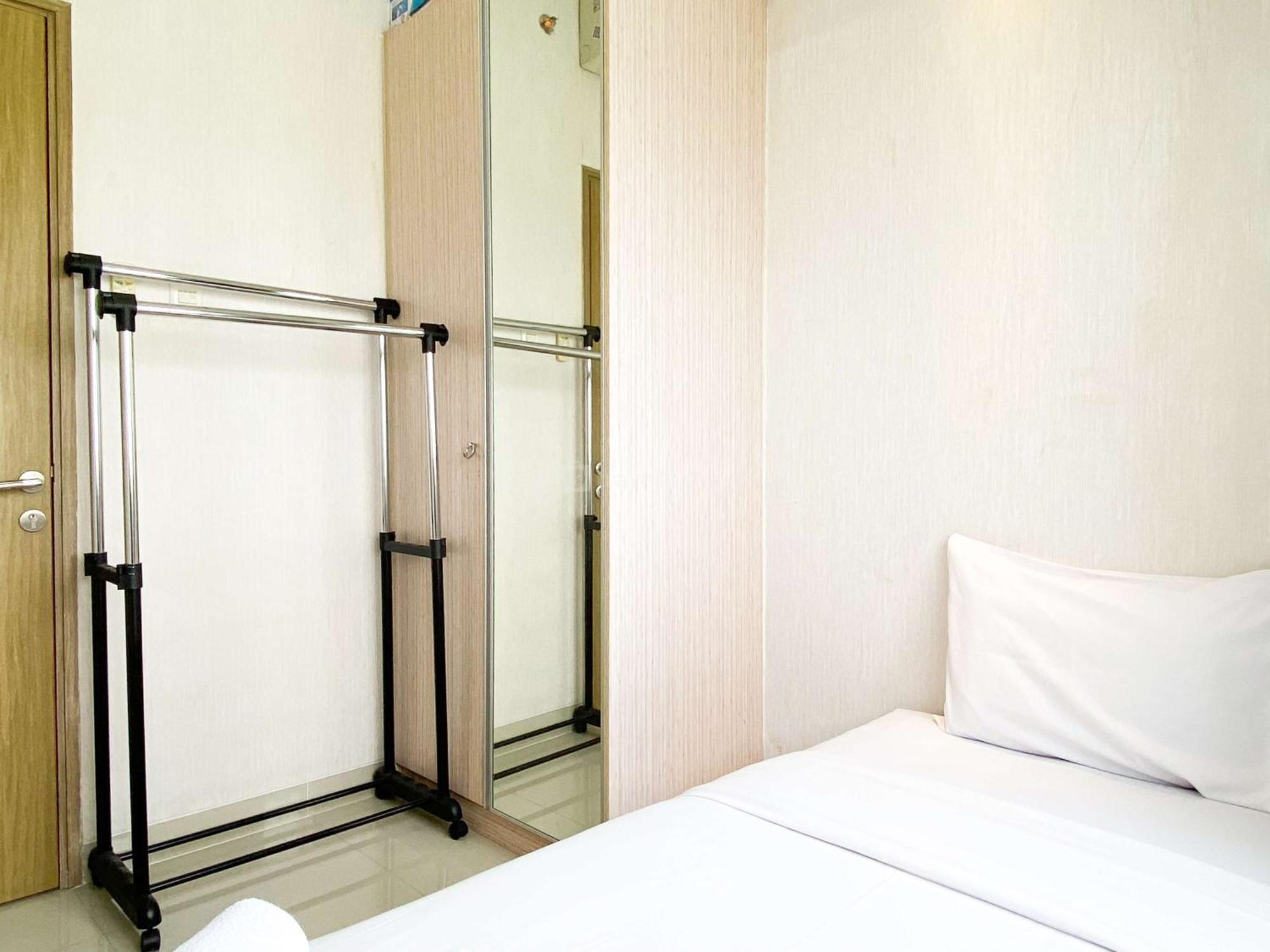 Apartemen And Comfortable 2br Oasis By Travelio Cikarang