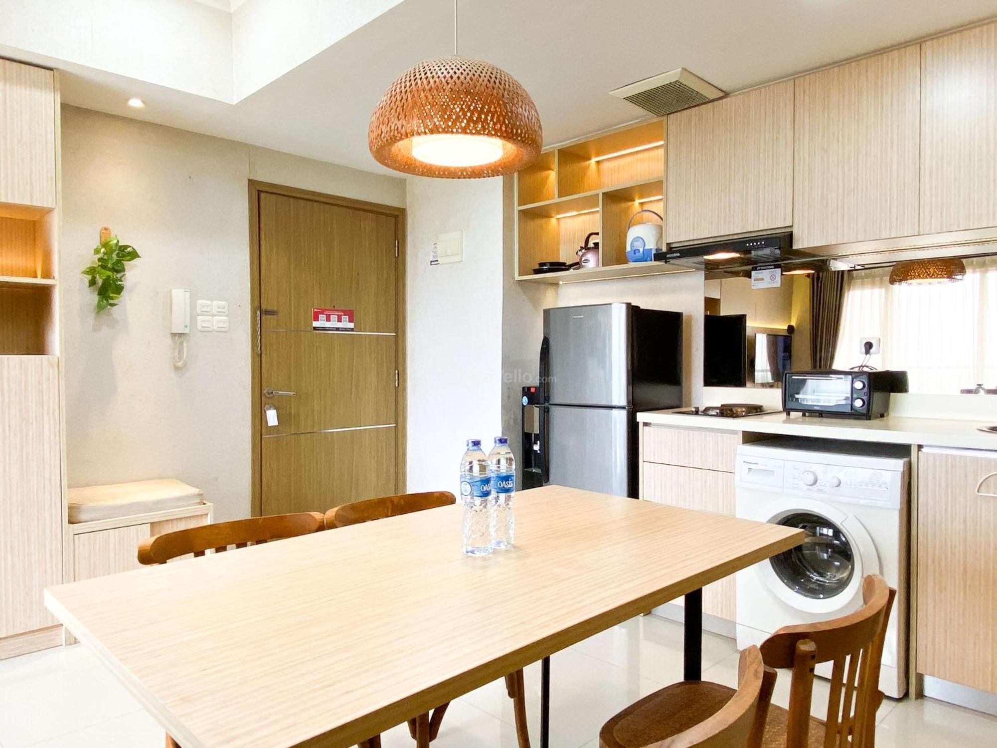 Apartemen And Comfortable 2br Oasis By Travelio Cikarang